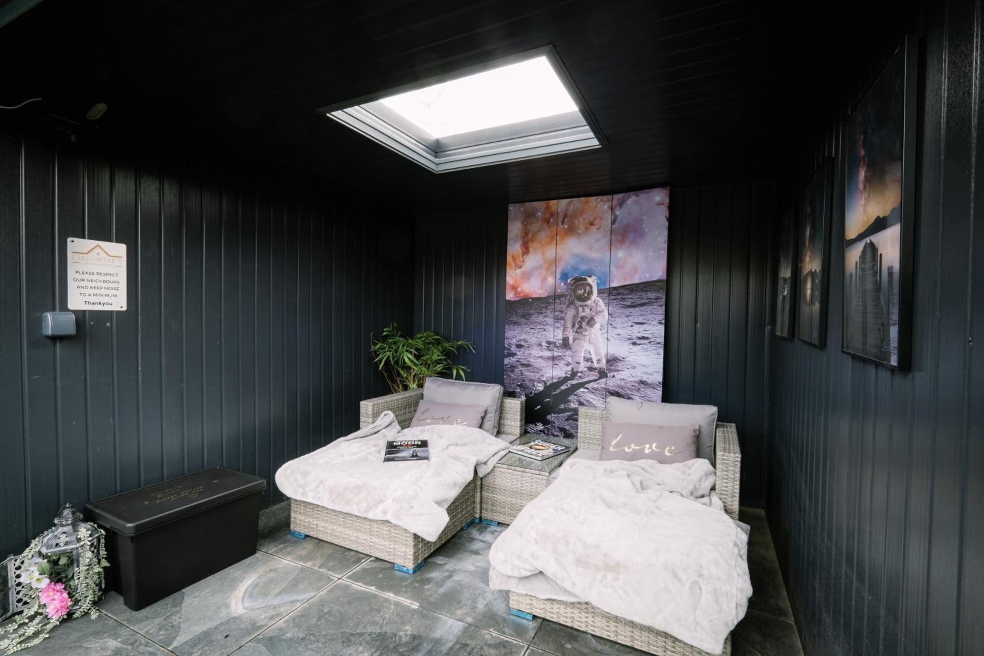 Rockside - Luxury 1 Bedroom Home With Hot Tub, Central Location, Parking And Pet Friendly Windermere Exterior foto